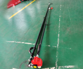 pemanen kelapa sawit